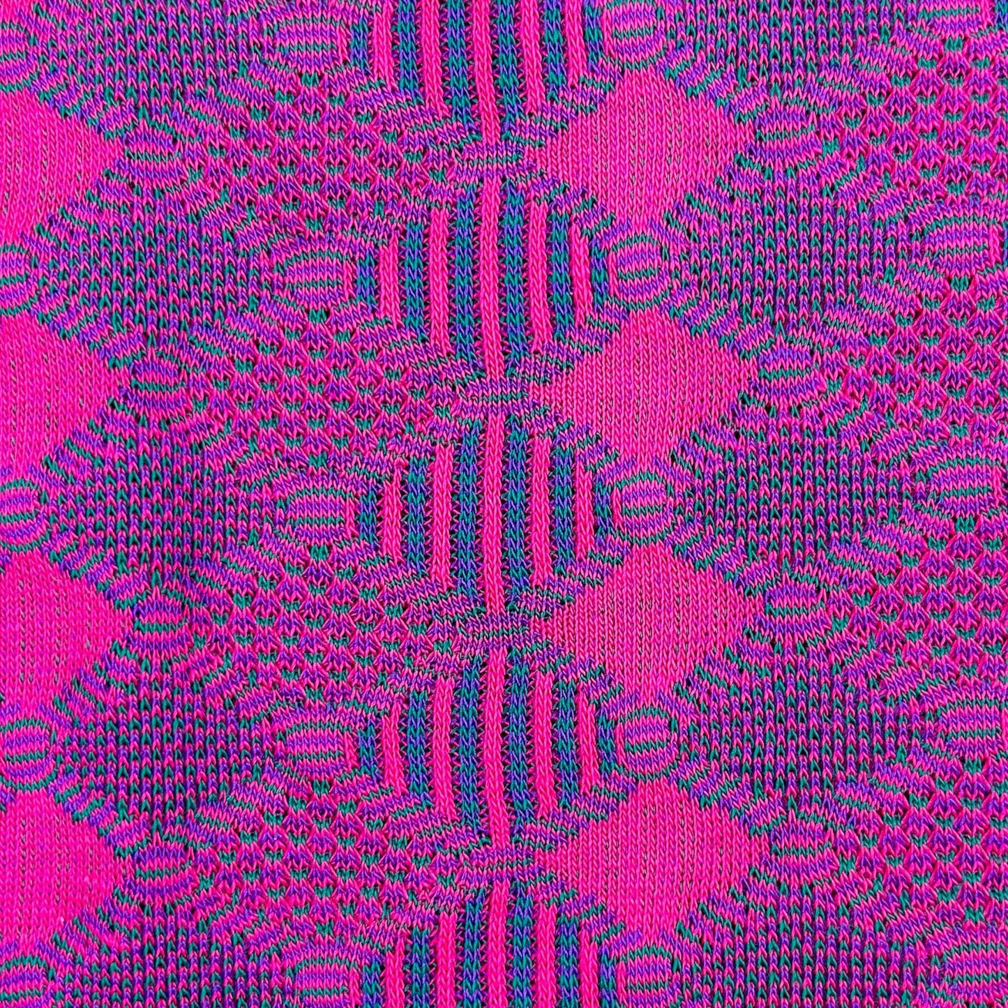 80s Neon Pink Purple Knit Top L/XL Op Art Geometric Pattern
